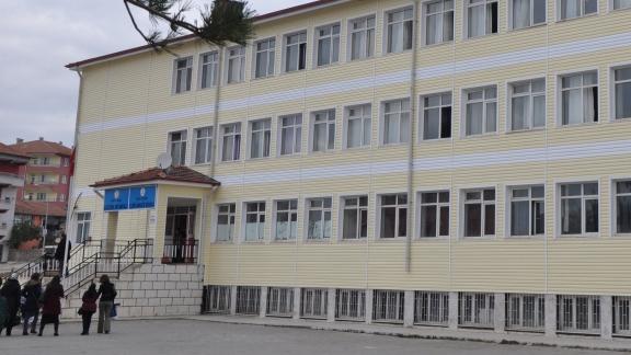 Atatürk Ortaokulu ve Kamile Akbay İlkokulu Siding Çalışması Tamamlandı